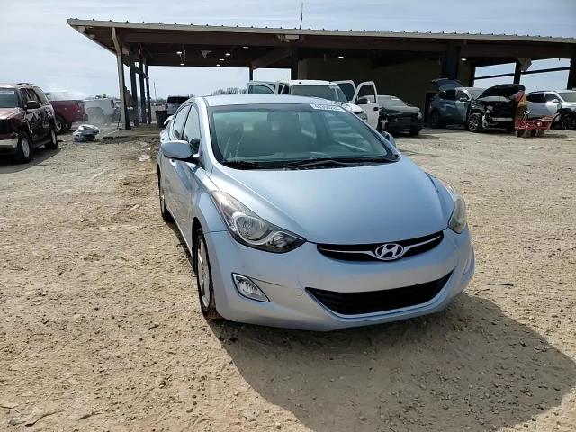2012 Hyundai Elantra - Image 14