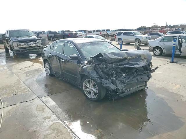 2015 Nissan Altima - Image 14