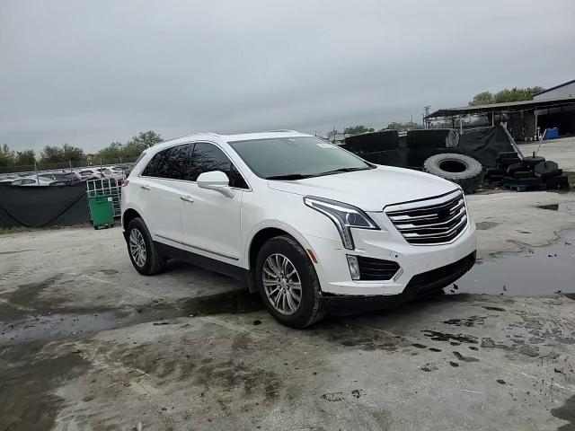 2018 Cadillac XT5 - Image 11