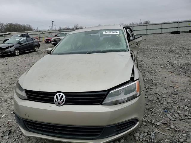 2014 Volkswagen Jetta - Image 11