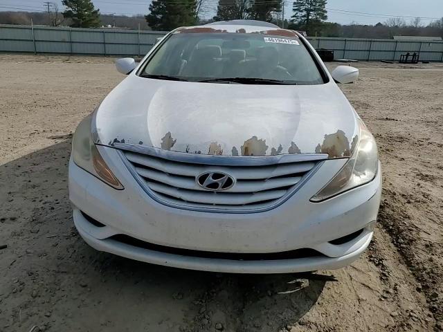 2011 Hyundai Sonata - Image 11