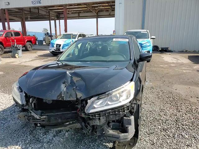 2017 Honda Accord - Image 14