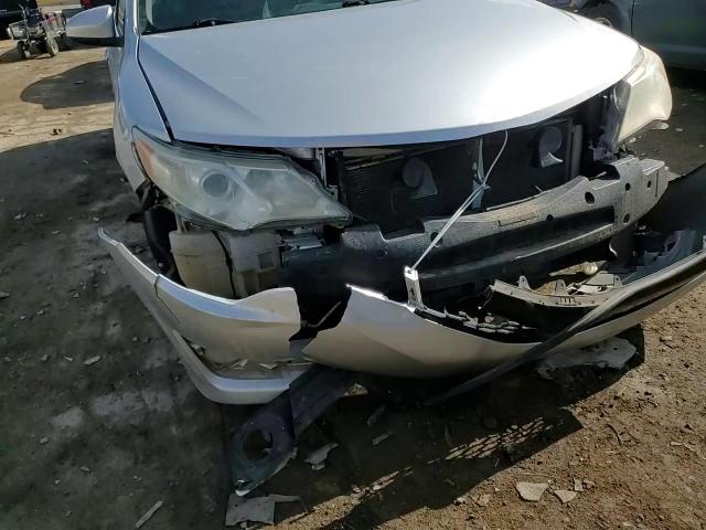 2013 Toyota Camry - Image 11