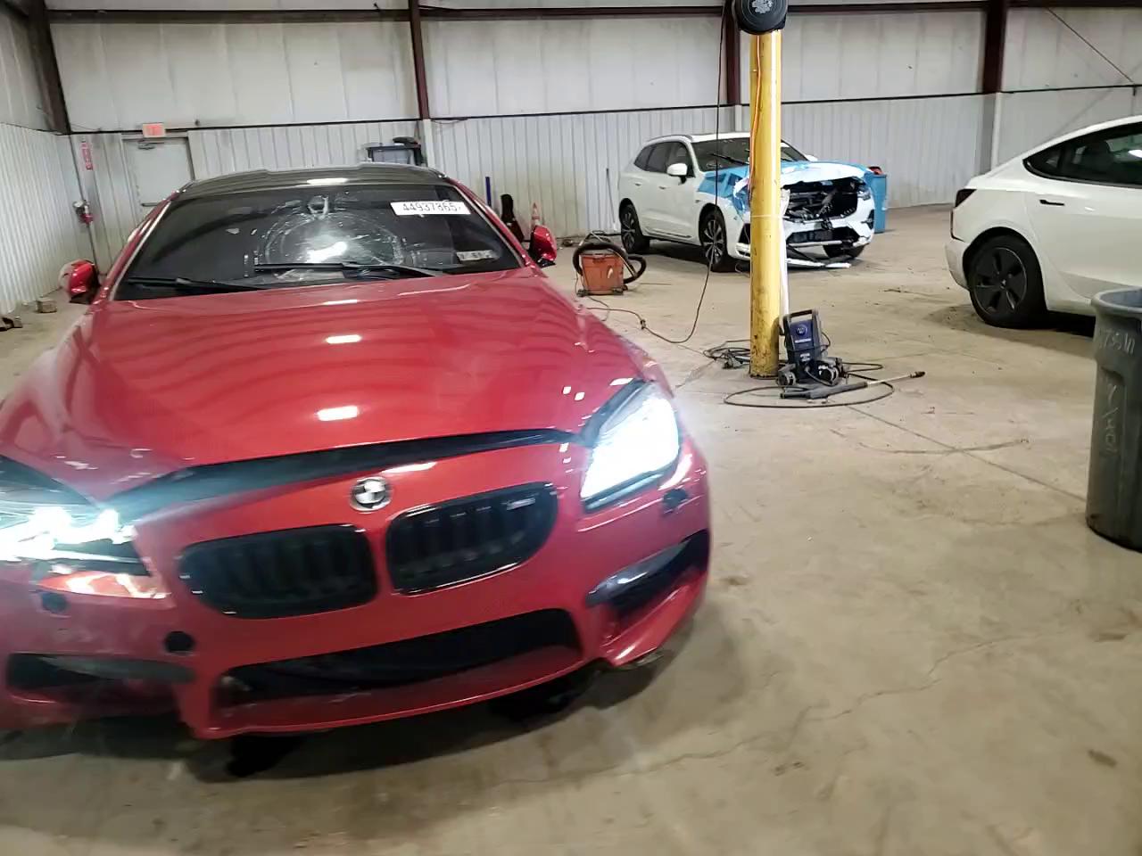 Фото: WBS6E9C50GG437272