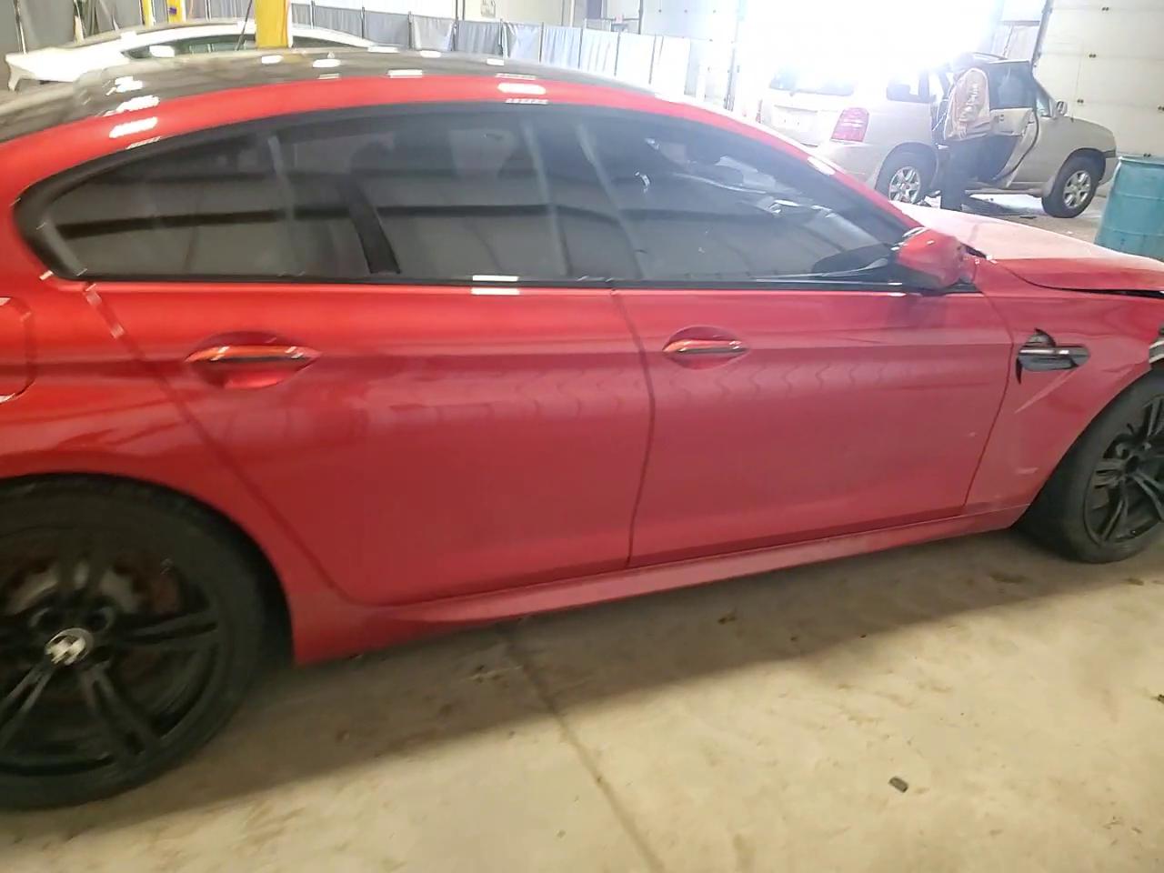 Фото: WBS6E9C50GG437272