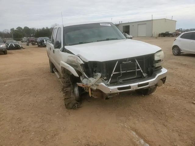 2005 GMC Sierra - Image 10