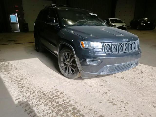 2019 Jeep Grand Cherokee - Image 12