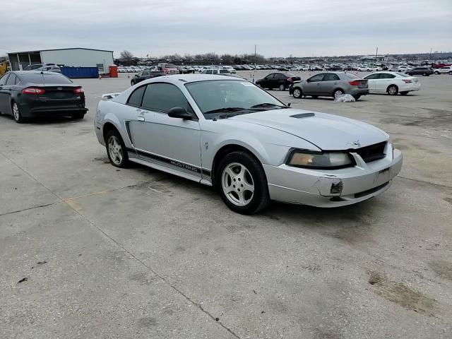2002 Ford Mustang - Image 10