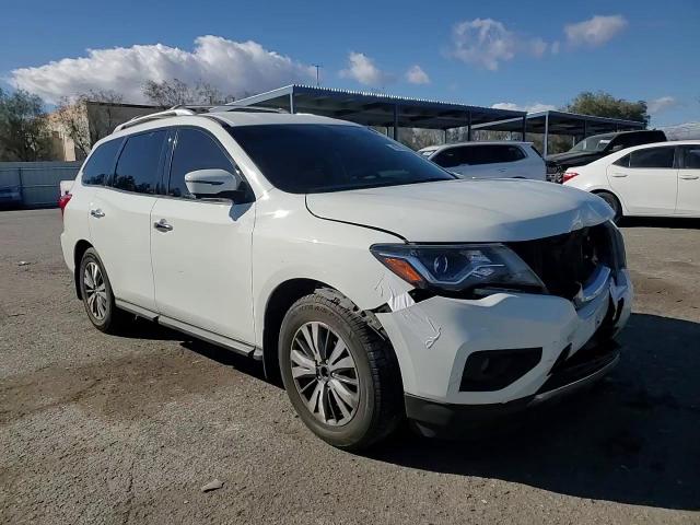 2017 Nissan Pathfinder - Image 15