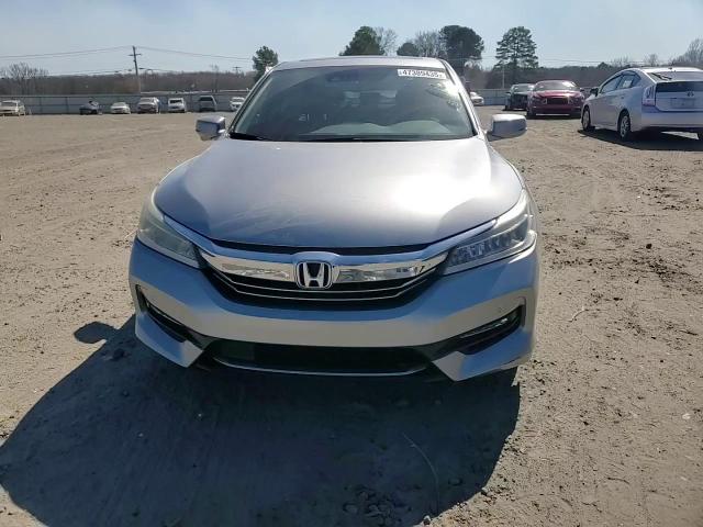 2017 Honda Accord - Image 10