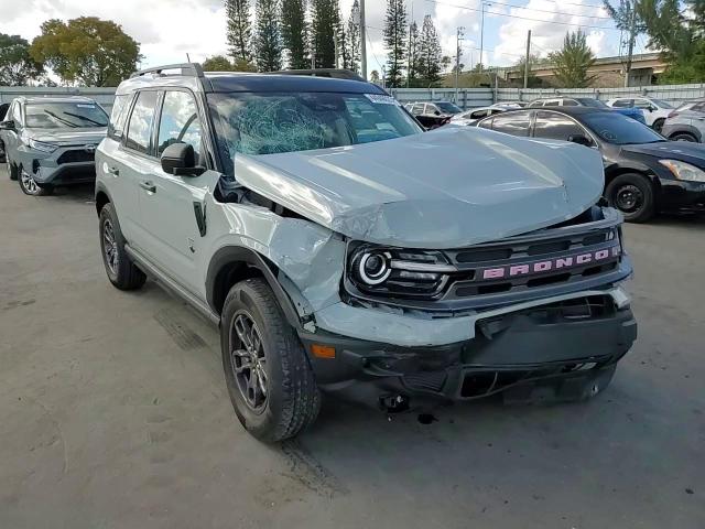 2022 Ford Bronco - Image 12