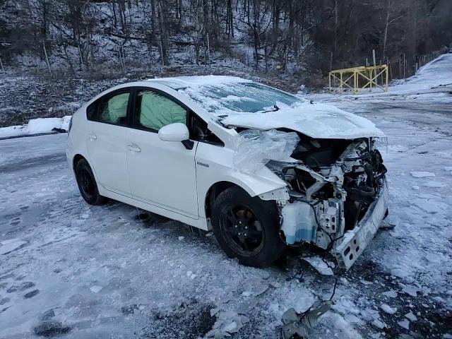 2015 Toyota Prius - Image 10