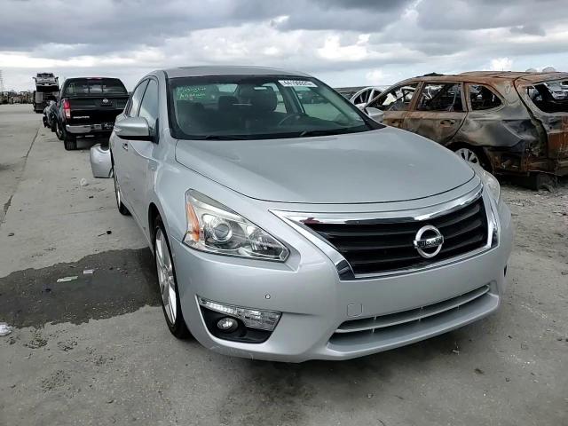 2015 Nissan Altima - Image 11