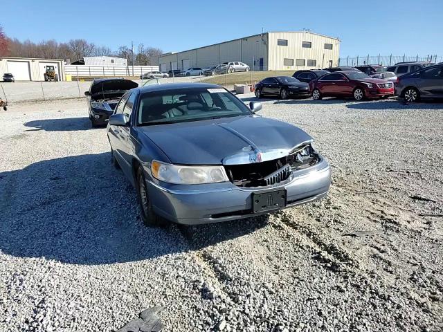 2000 Lincoln Town Car - Image 11