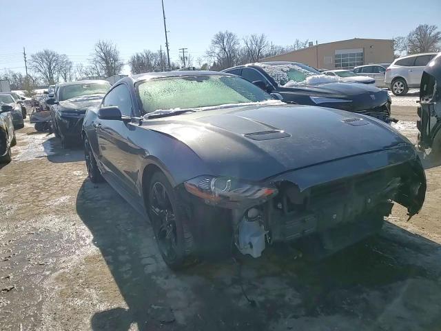 2019 Ford Mustang - Image 10