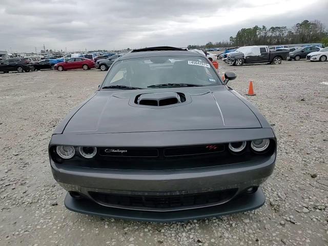 2016 Dodge Challenger - Image 14