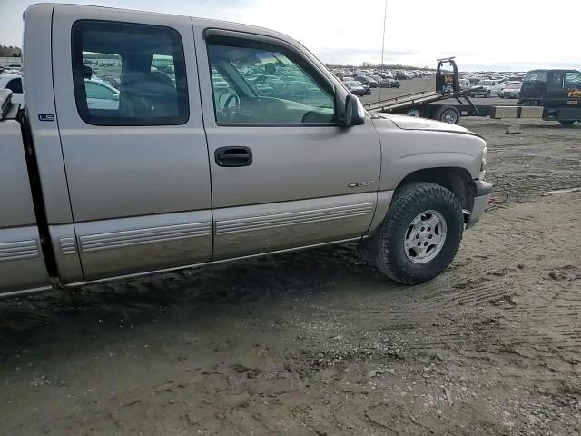 1999 Chevrolet Silverado - Image 10