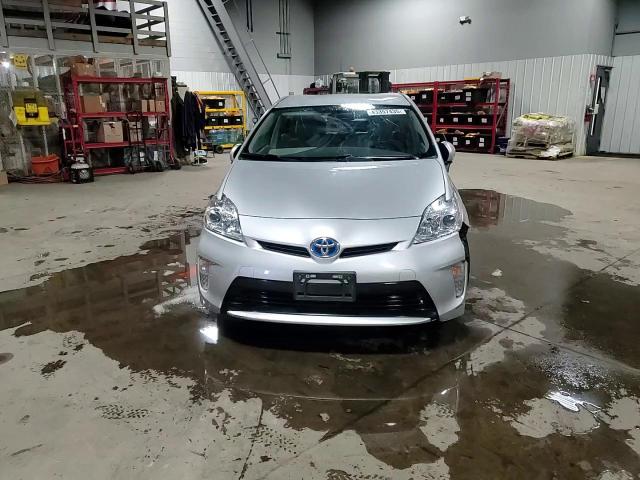 2012 Toyota Prius - Image 11