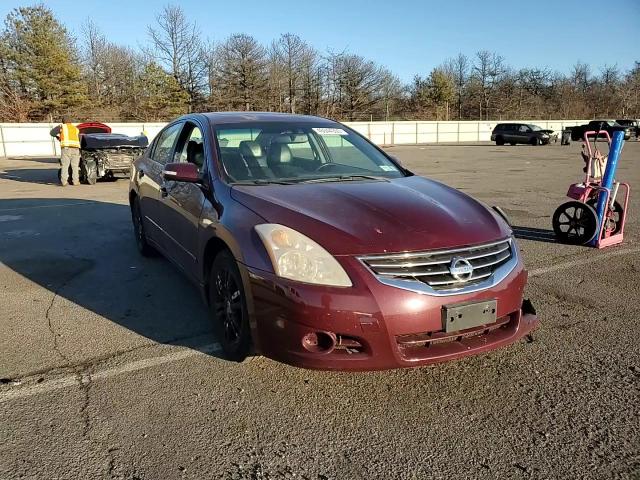 2011 Nissan Altima - Image 10