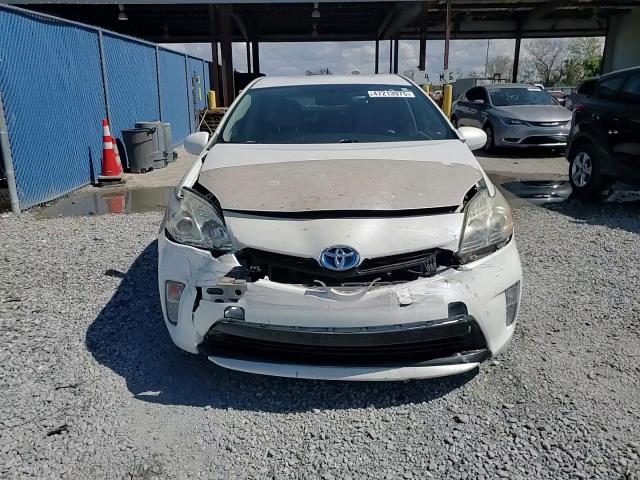 2014 Toyota Prius - Image 13