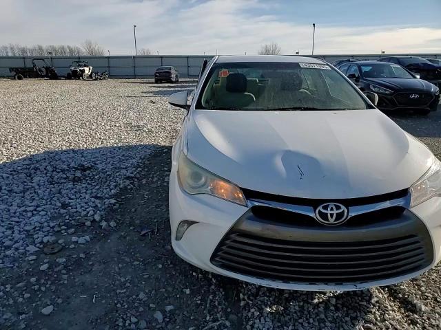 2016 Toyota Camry - Image 10
