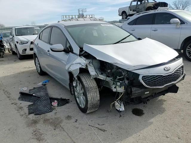 2016 Kia Forte - Image 11