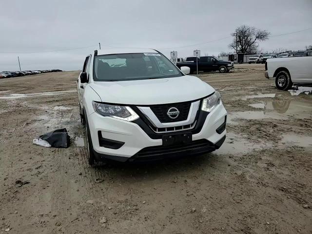 2018 Nissan Rogue - Image 12