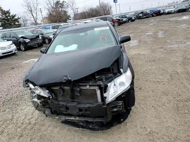2009 Toyota Camry - Image 10