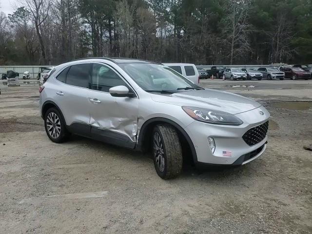 2020 Ford Escape - Image 13