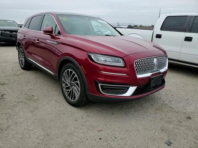 2019 Lincoln Nautilus - Image 11