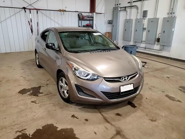 2015 Hyundai Elantra - Image 14