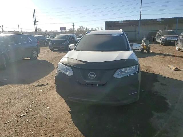 2017 Nissan Rogue - Image 10