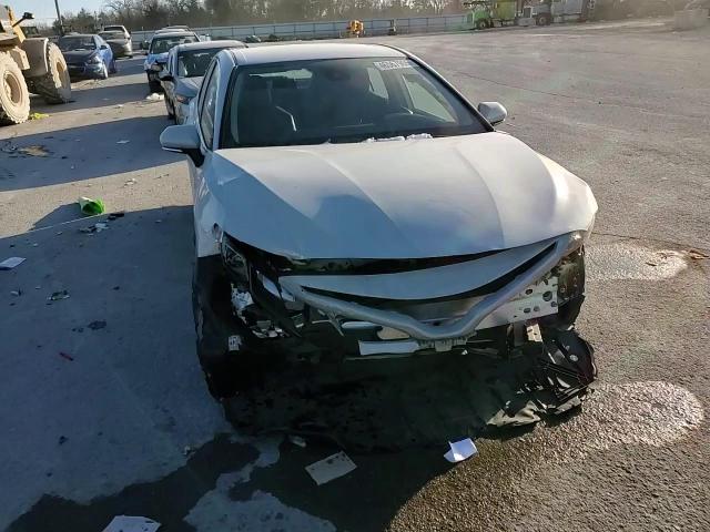 2022 Toyota Camry - Image 11