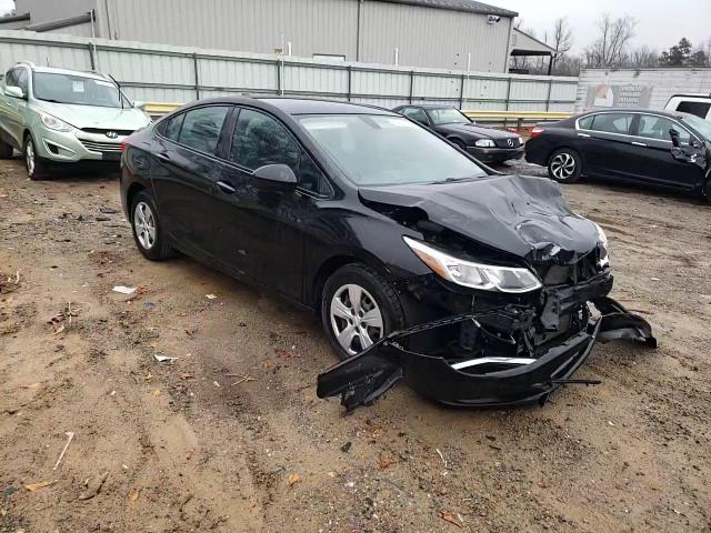 2017 Chevrolet Cruze - Image 10