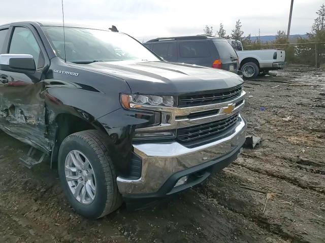 2020 Chevrolet Silverado - Image 13
