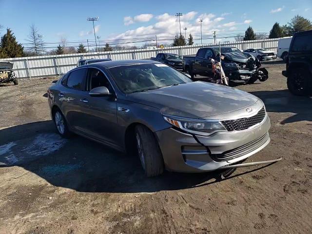 2017 Kia Optima - Image 11