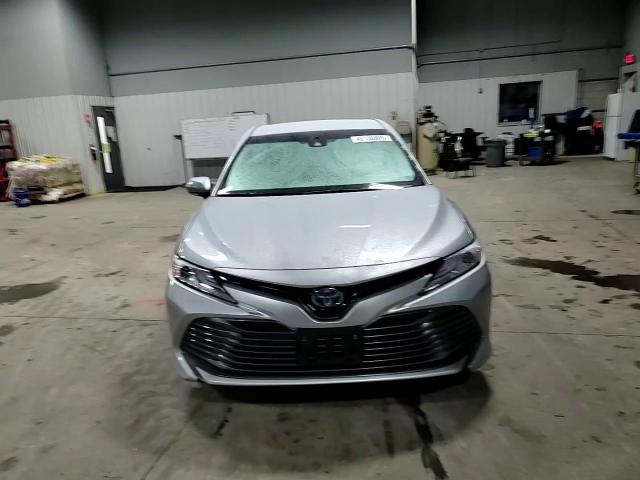 2018 Toyota Camry - Image 10