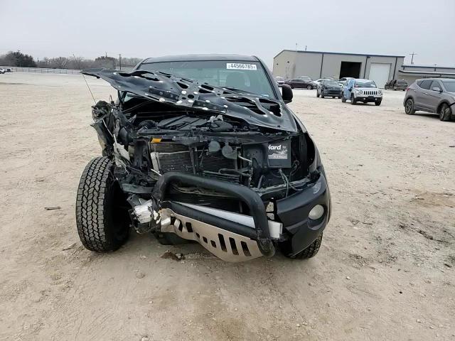 2010 Toyota Tacoma - Image 10