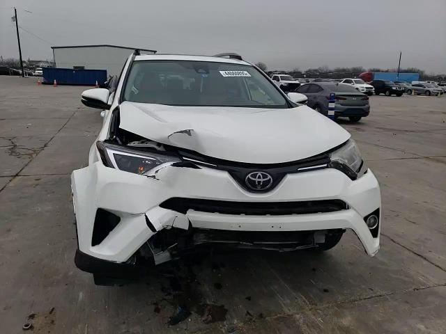 2017 Toyota RAV 4 - Image 12