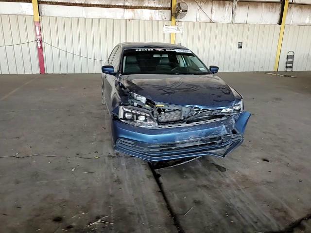 2018 Volkswagen Jetta - Image 11
