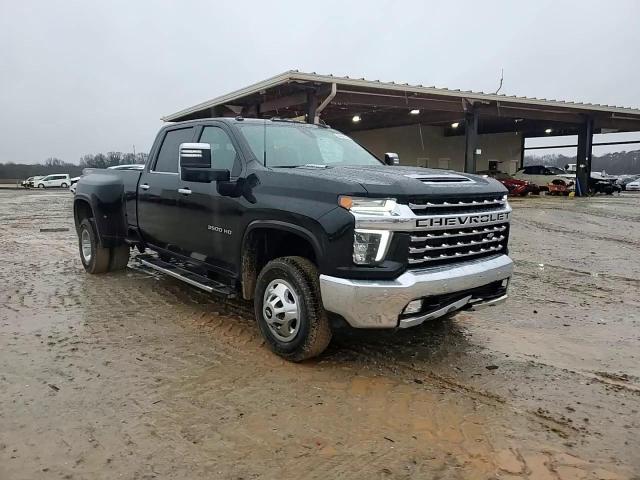 2021 Chevrolet Silverado - Image 10