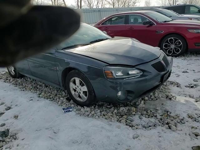 2008 Pontiac Grand Prix - Image 11