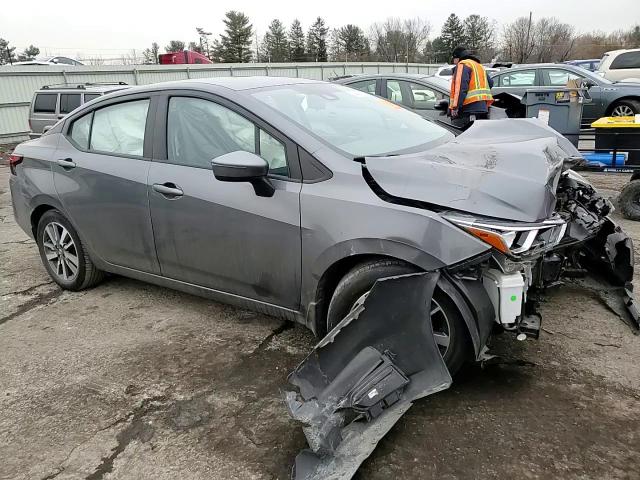 2020 Nissan Versa - Image 10