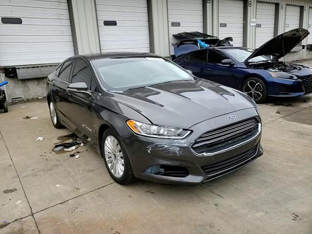 2016 Ford Fusion - Image 10