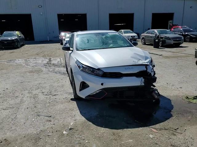 2023 Kia Forte - Image 14