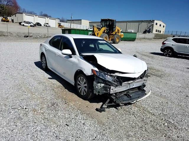 2018 Toyota Camry - Image 11