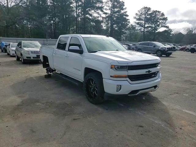 2018 Chevrolet Silverado - Image 11