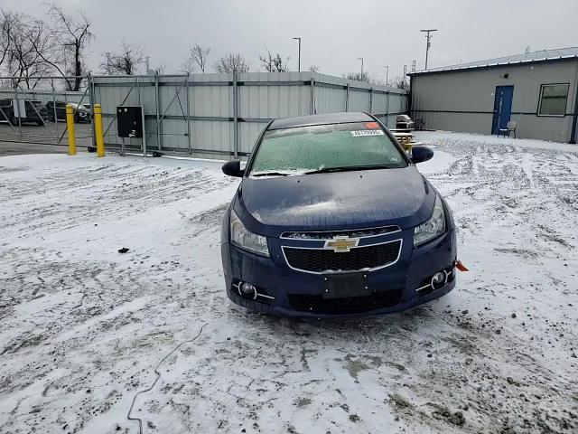 2013 Chevrolet Cruze - Image 13