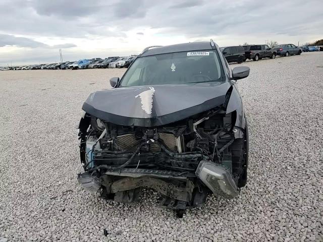 2018 Nissan Rogue - Image 11