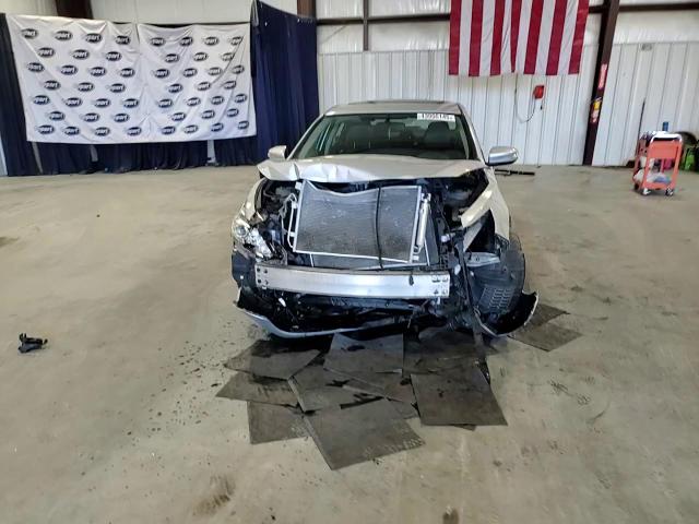 2016 Nissan Altima - Image 10